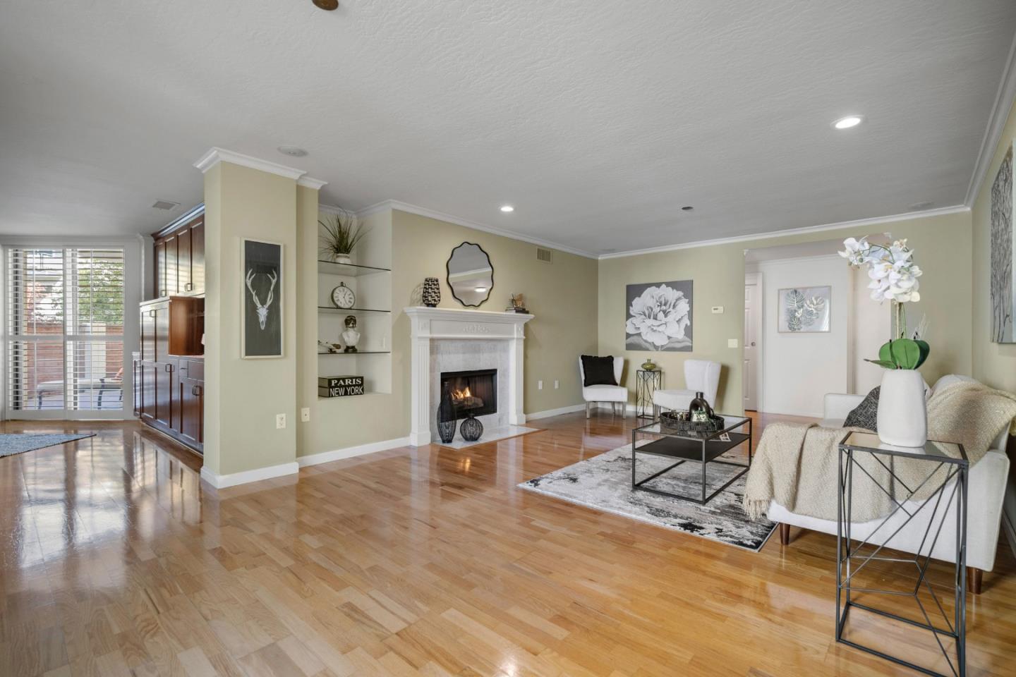 Detail Gallery Image 6 of 48 For 110 Park Rd #103,  Burlingame,  CA 94010 - 2 Beds | 2 Baths