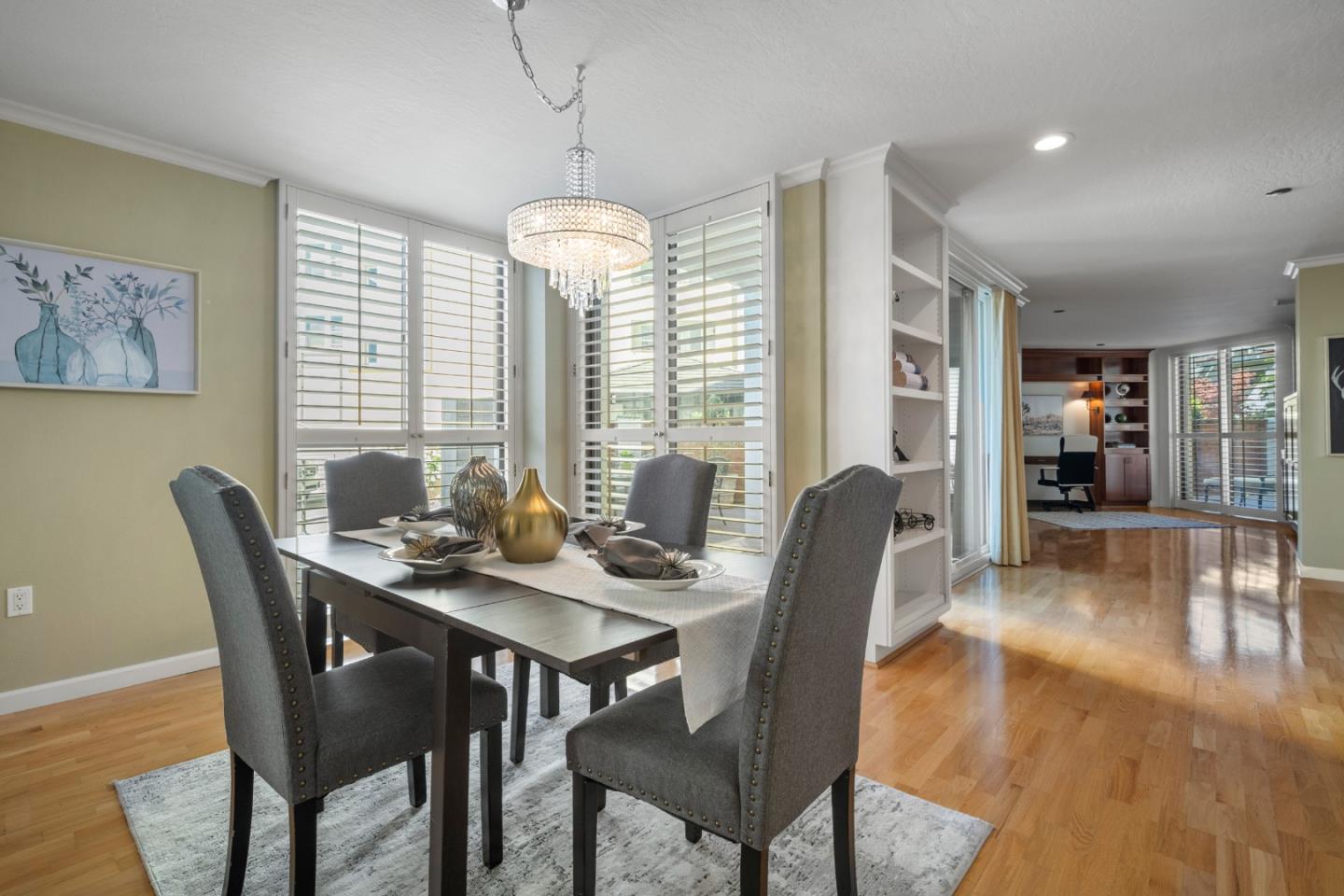 Detail Gallery Image 8 of 48 For 110 Park Rd #103,  Burlingame,  CA 94010 - 2 Beds | 2 Baths