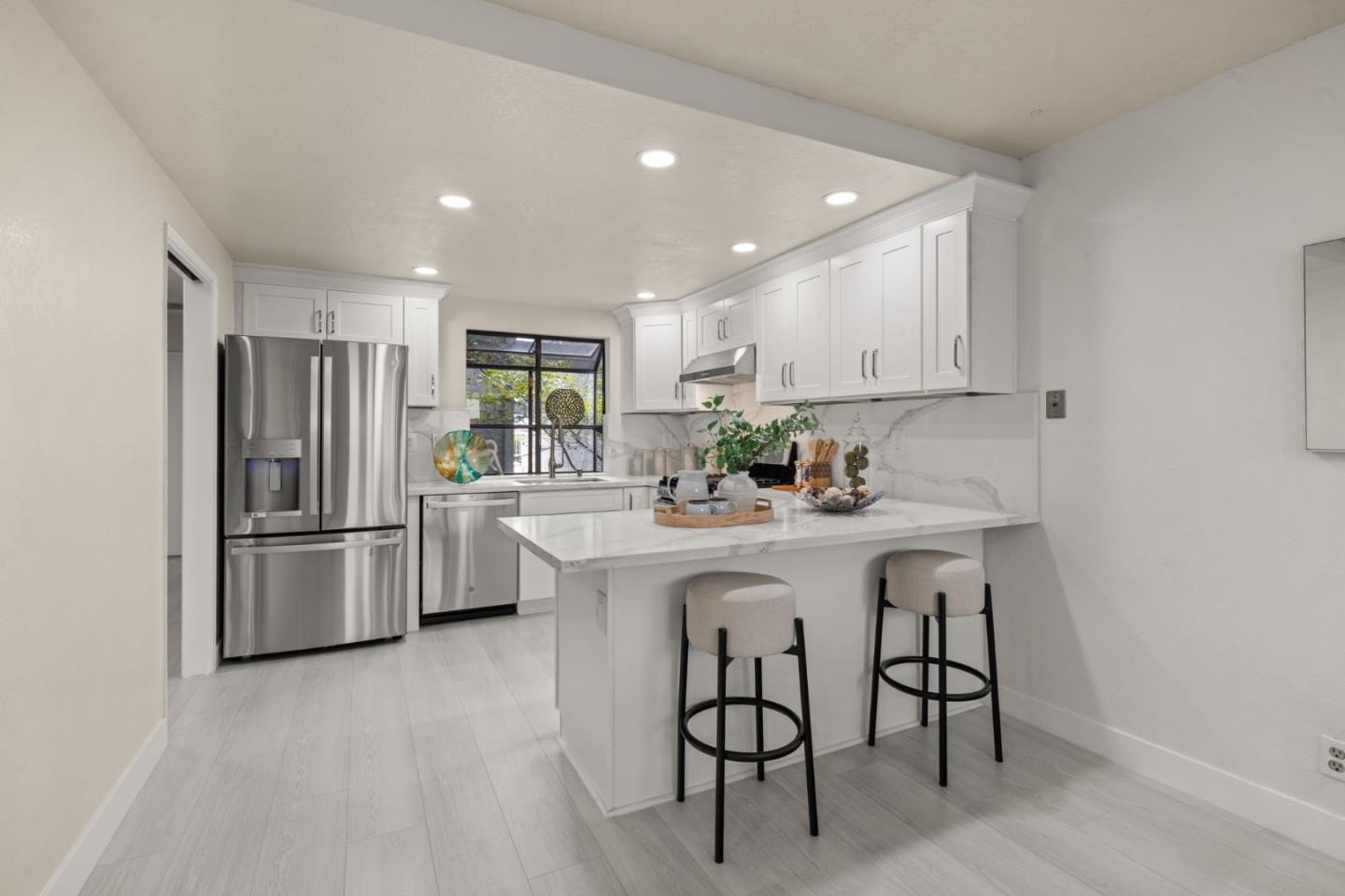 Detail Gallery Image 10 of 32 For 1152 Capri, Campbell,  CA 95008 - 3 Beds | 2 Baths