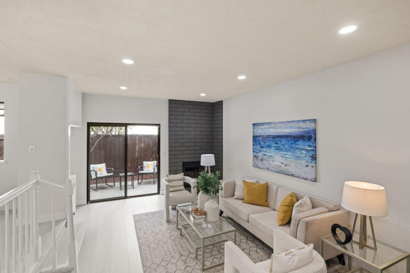 Detail Gallery Image 2 of 32 For 1152 Capri, Campbell,  CA 95008 - 3 Beds | 2 Baths