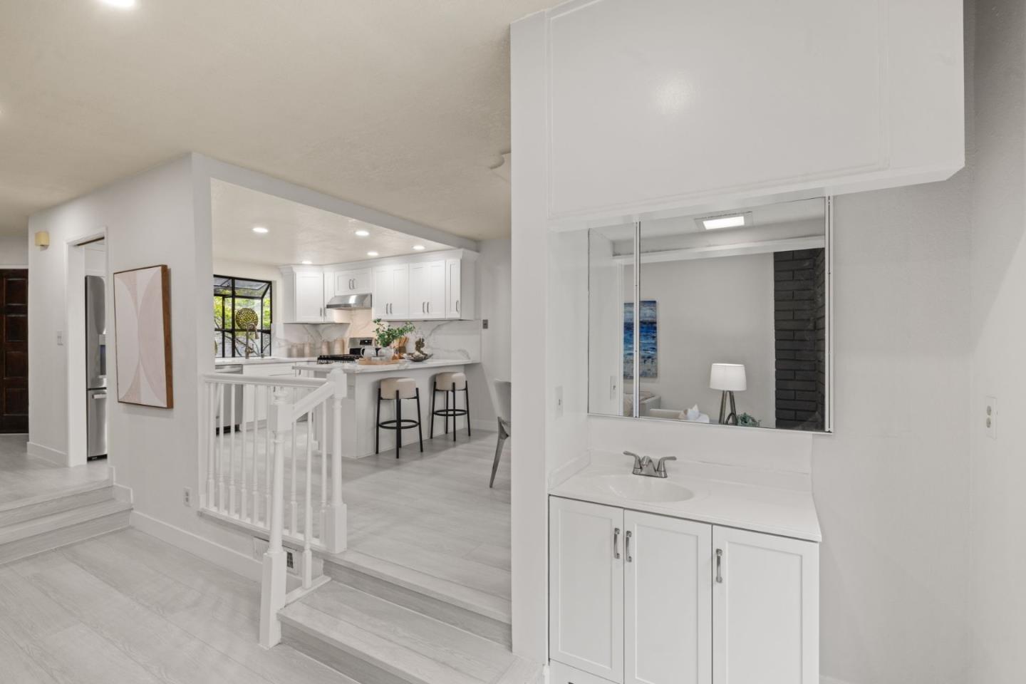 Detail Gallery Image 5 of 32 For 1152 Capri, Campbell,  CA 95008 - 3 Beds | 2 Baths