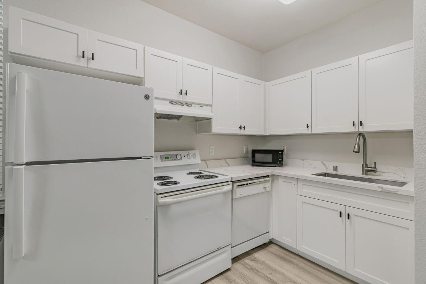 Detail Gallery Image 10 of 21 For 516 Martha St #101,  San Jose,  CA 95112 - 1 Beds | 1 Baths