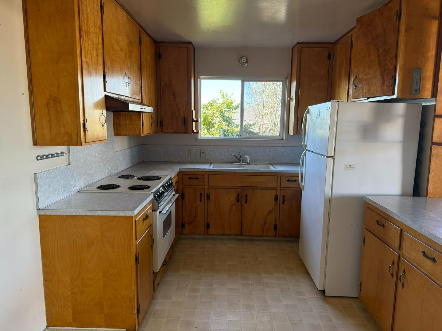 Detail Gallery Image 10 of 23 For 1266 Wanda Ave, Seaside,  CA 93955 - – Beds | – Baths