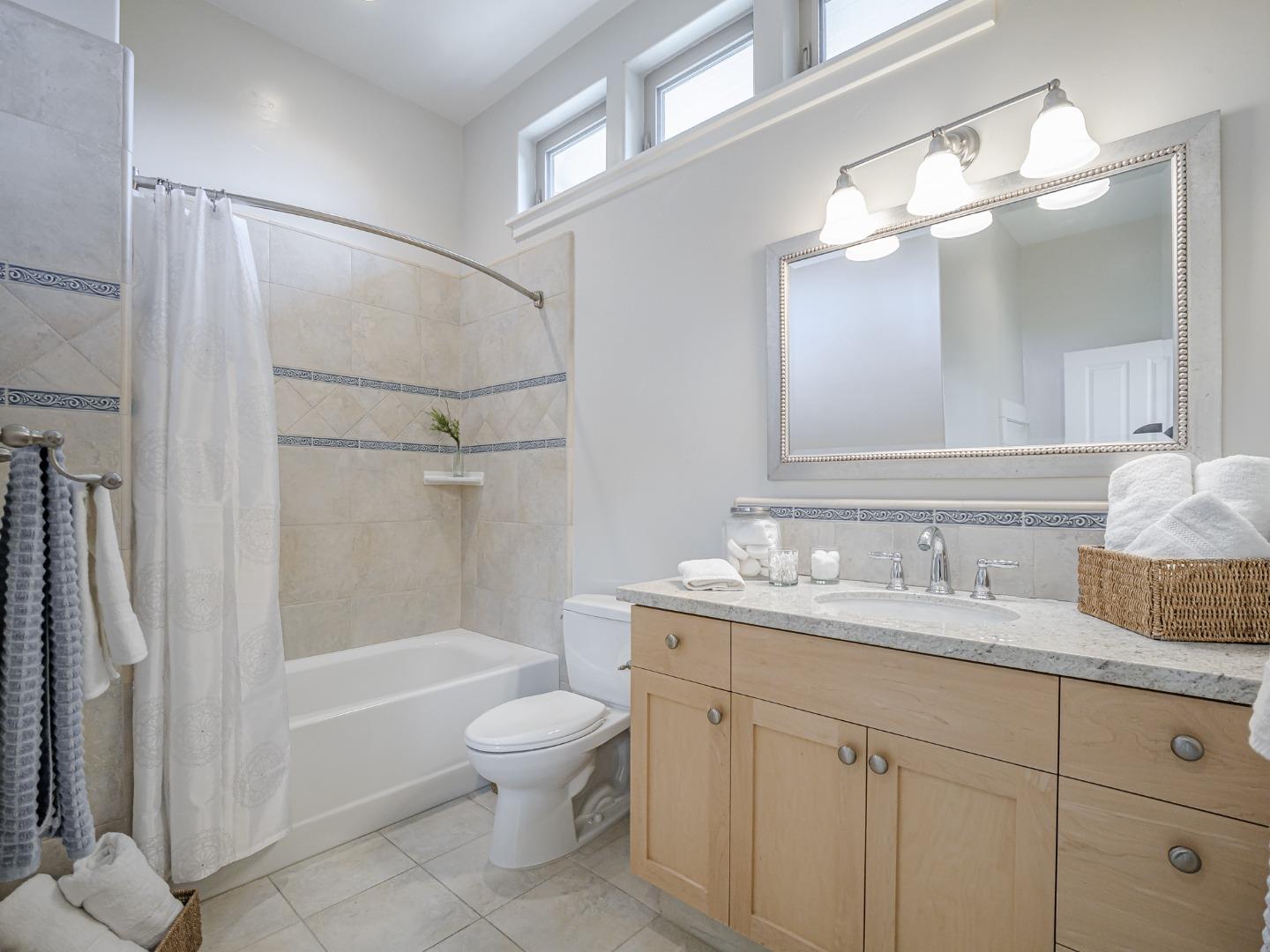 Detail Gallery Image 16 of 42 For 1901 Glenwood Dr, Scotts Valley,  CA 95066 - 3 Beds | 2/1 Baths