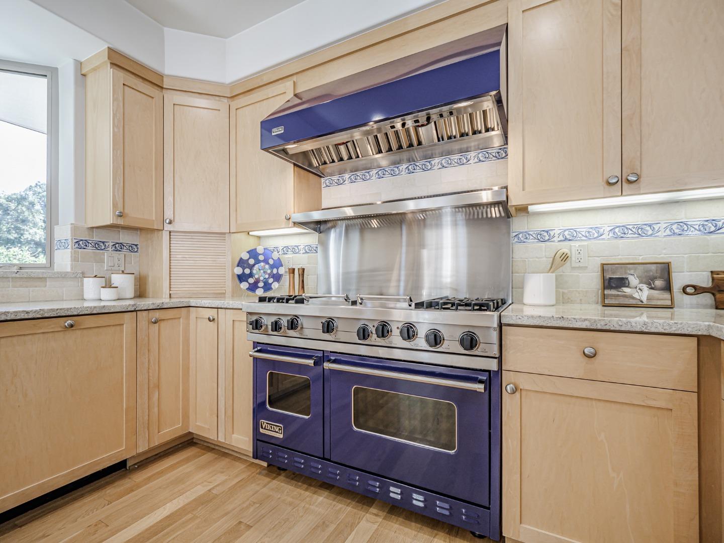 Detail Gallery Image 19 of 42 For 1901 Glenwood Dr, Scotts Valley,  CA 95066 - 3 Beds | 2/1 Baths