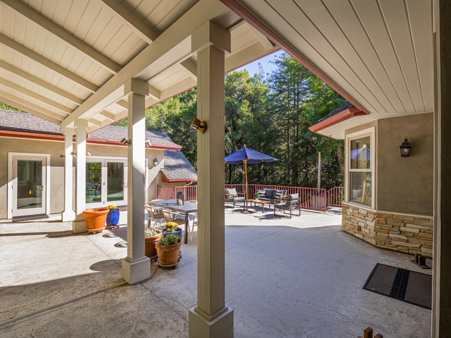 Detail Gallery Image 27 of 42 For 1901 Glenwood Dr, Scotts Valley,  CA 95066 - 3 Beds | 2/1 Baths