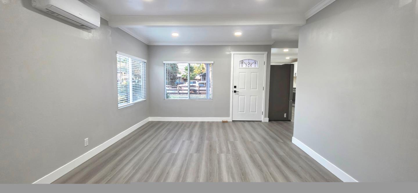 Detail Gallery Image 8 of 16 For 10281 Murtha Dr, San Jose,  CA 95127 - 4 Beds | 2 Baths