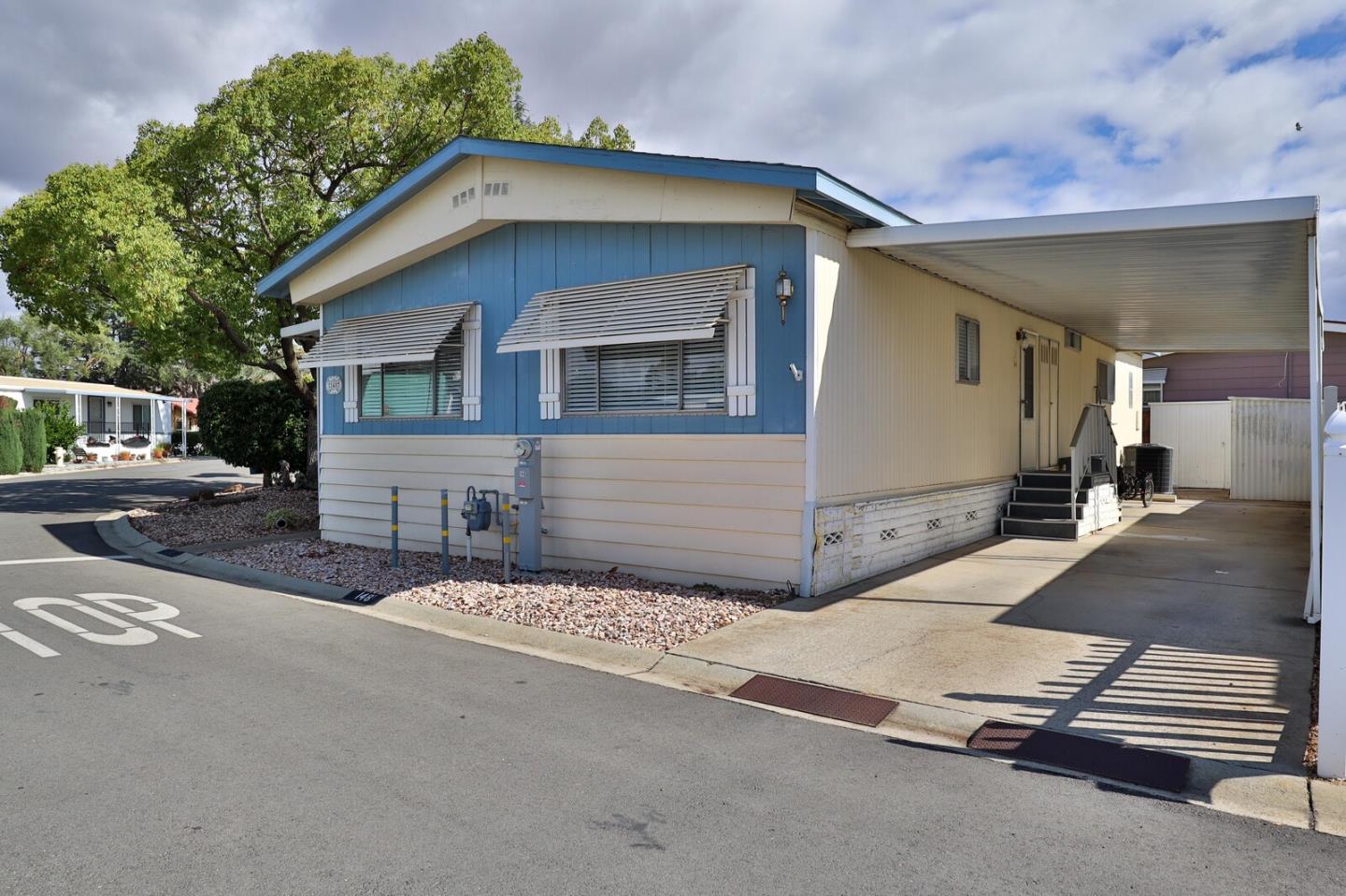 Detail Gallery Image 4 of 36 For 275 Burnett Ave #148,  Morgan Hill,  CA 95037 - 2 Beds | 2 Baths