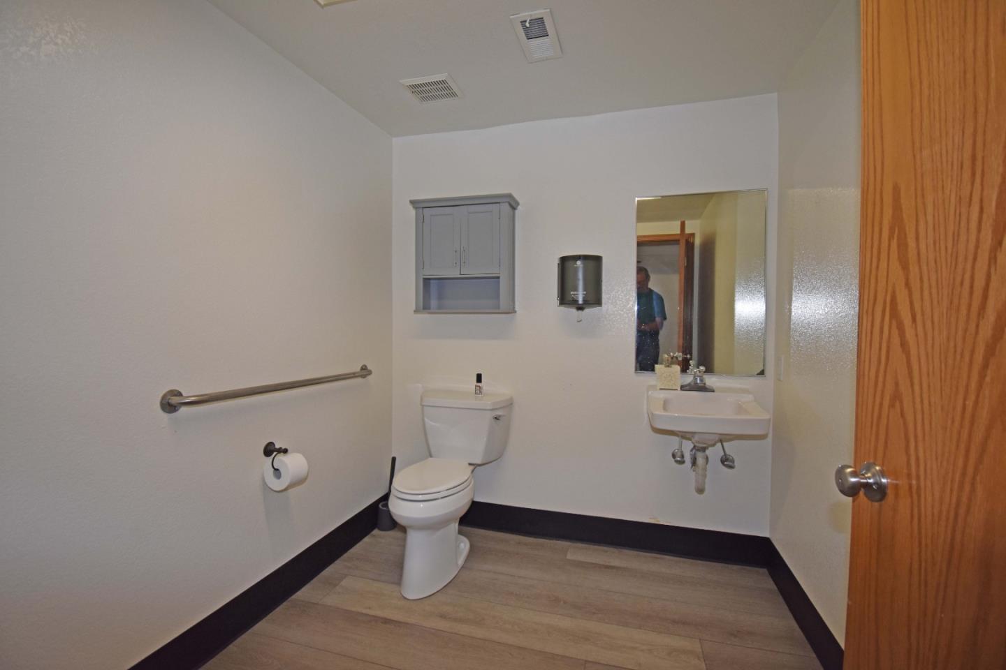 Detail Gallery Image 12 of 13 For 28 East St, Hollister,  CA 95023 - – Beds | – Baths