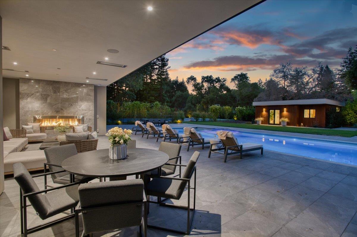 Detail Gallery Image 104 of 143 For 88 Tuscaloosa Ave, Atherton,  CA 94027 - 9 Beds | 12/3 Baths