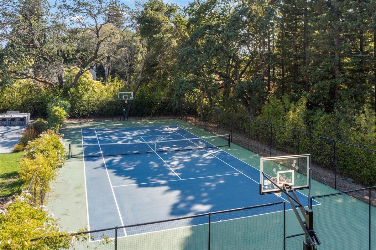 Detail Gallery Image 130 of 143 For 88 Tuscaloosa Ave, Atherton,  CA 94027 - 9 Beds | 12/3 Baths