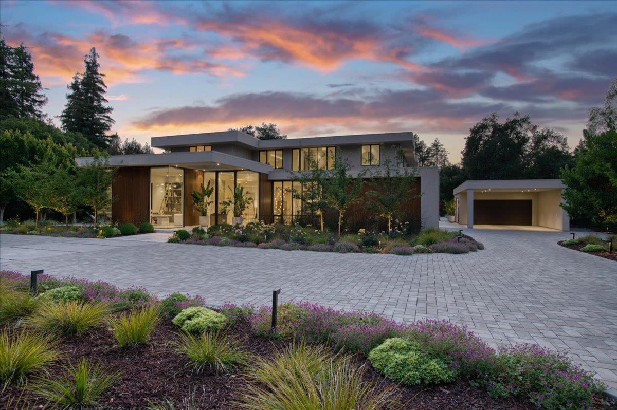 Detail Gallery Image 15 of 143 For 88 Tuscaloosa Ave, Atherton,  CA 94027 - 9 Beds | 12/3 Baths