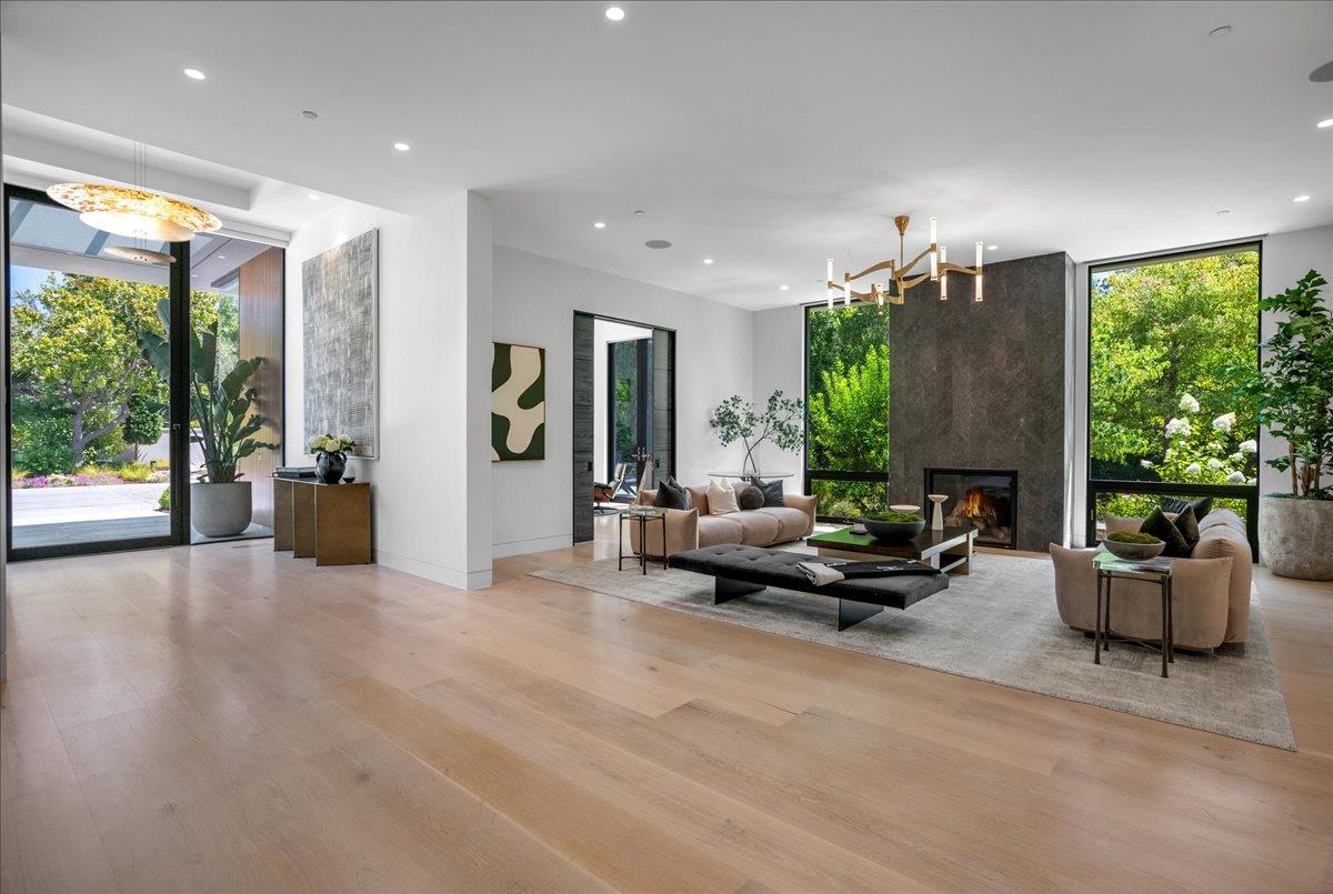 Detail Gallery Image 23 of 143 For 88 Tuscaloosa Ave, Atherton,  CA 94027 - 9 Beds | 12/3 Baths