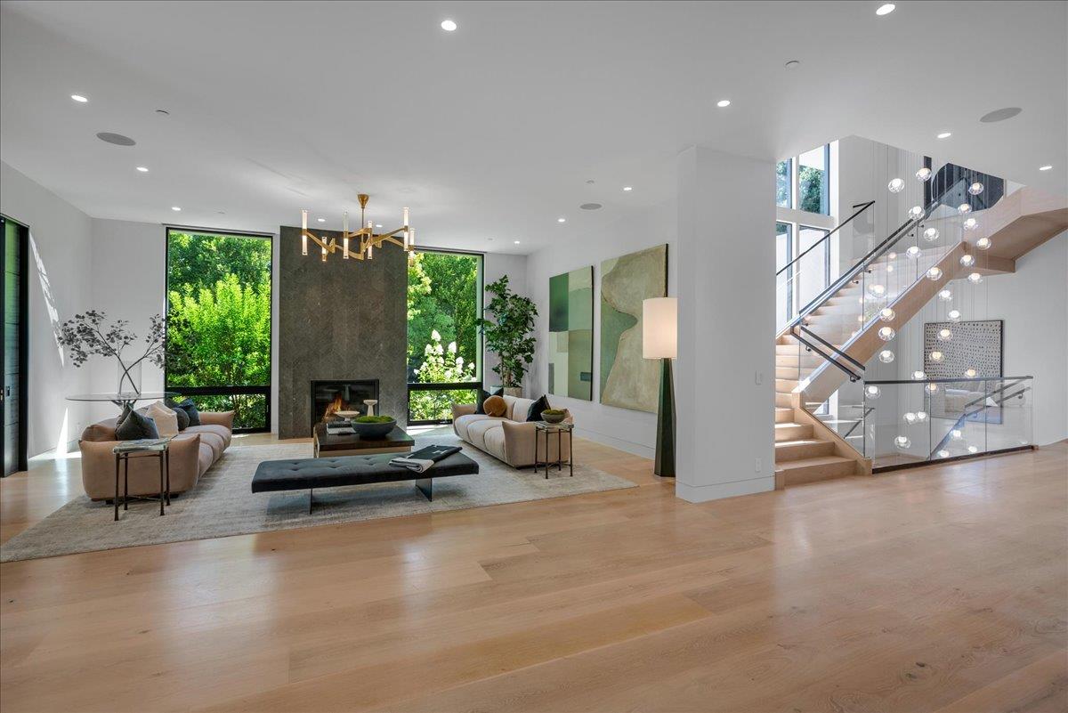 Detail Gallery Image 26 of 143 For 88 Tuscaloosa Ave, Atherton,  CA 94027 - 9 Beds | 12/3 Baths