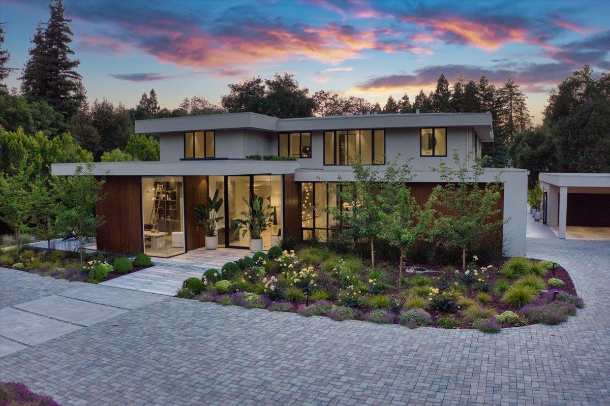 Detail Gallery Image 4 of 143 For 88 Tuscaloosa Ave, Atherton,  CA 94027 - 9 Beds | 12/3 Baths