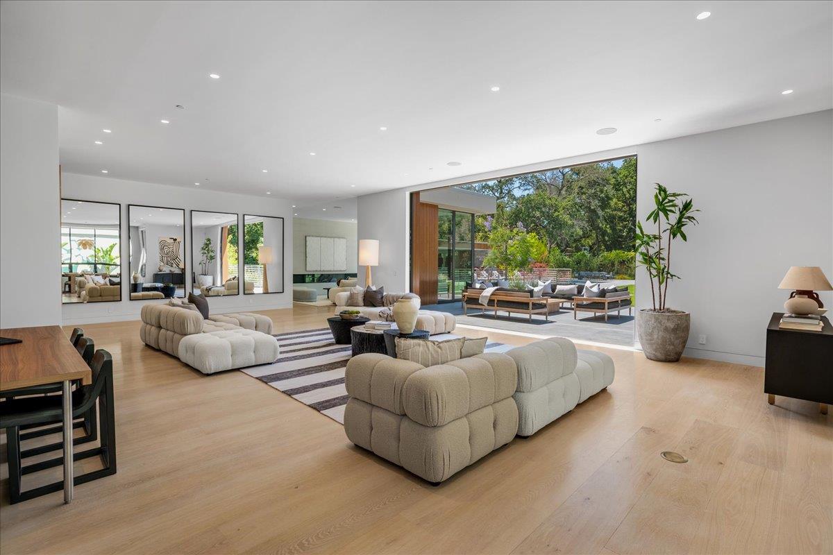 Detail Gallery Image 46 of 143 For 88 Tuscaloosa Ave, Atherton,  CA 94027 - 9 Beds | 12/3 Baths