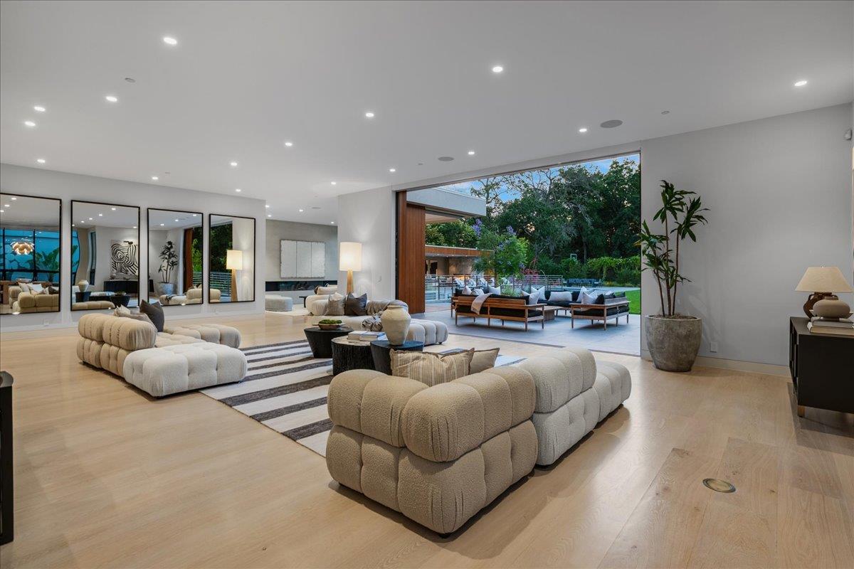 Detail Gallery Image 47 of 143 For 88 Tuscaloosa Ave, Atherton,  CA 94027 - 9 Beds | 12/3 Baths