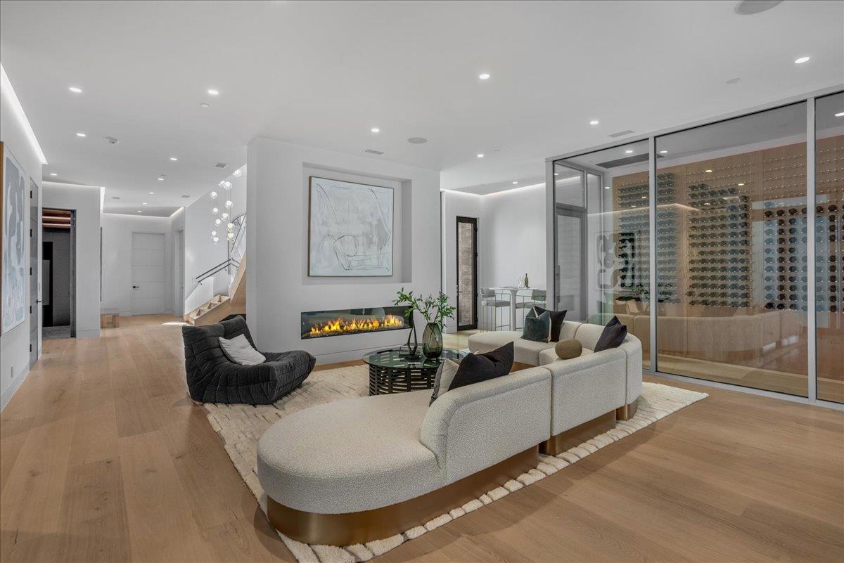 Detail Gallery Image 66 of 143 For 88 Tuscaloosa Ave, Atherton,  CA 94027 - 9 Beds | 12/3 Baths