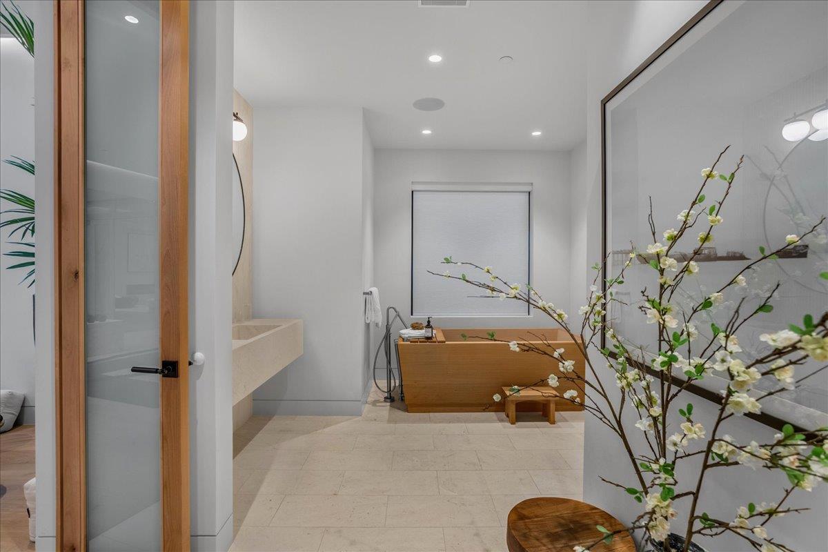 Detail Gallery Image 77 of 143 For 88 Tuscaloosa Ave, Atherton,  CA 94027 - 9 Beds | 12/3 Baths