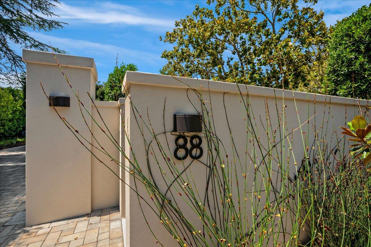 Detail Gallery Image 9 of 143 For 88 Tuscaloosa Ave, Atherton,  CA 94027 - 9 Beds | 12/3 Baths