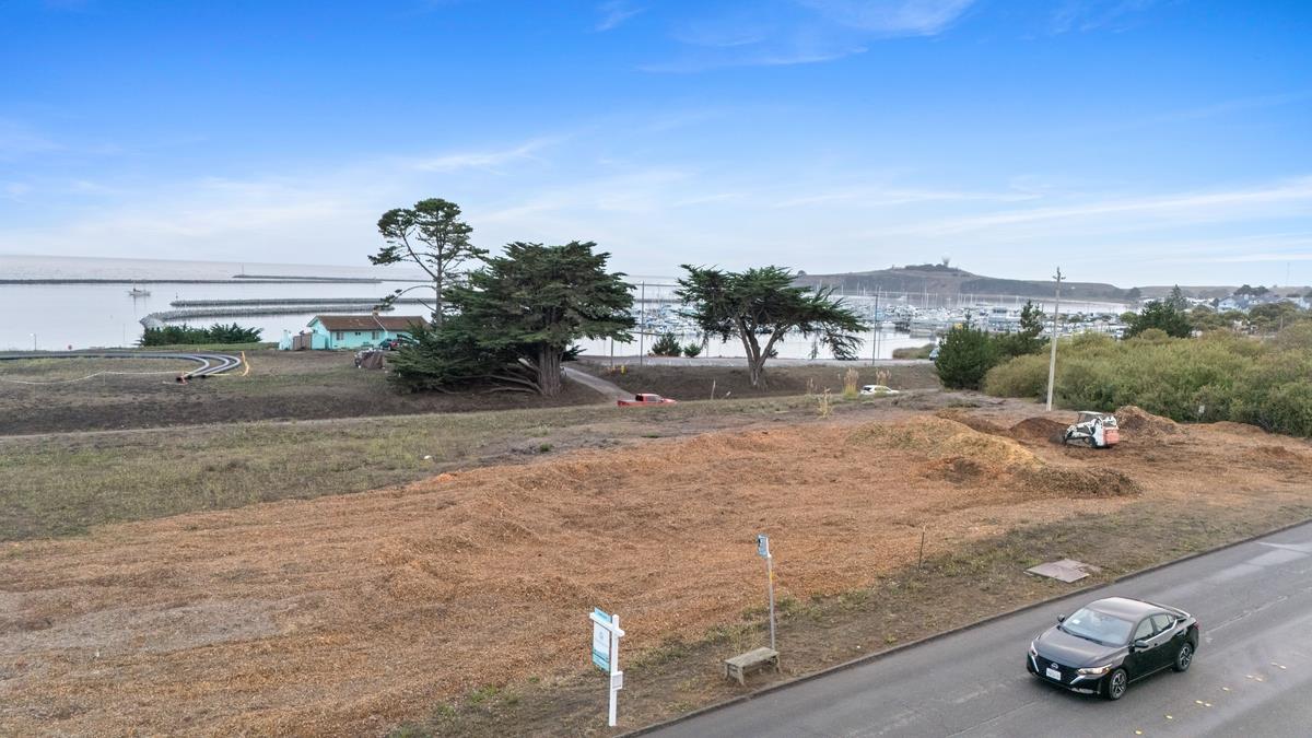 Detail Gallery Image 3 of 13 For 0 Avenue Alhambra, El Granada,  CA 94018 - – Beds | – Baths