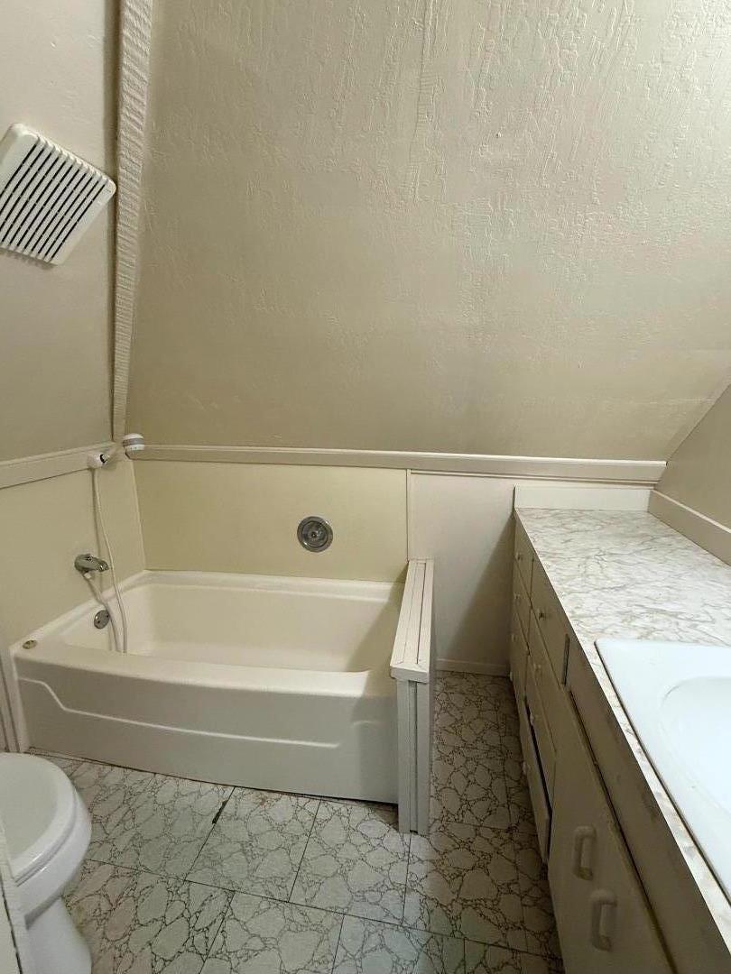 Detail Gallery Image 22 of 29 For 37 Mariposa St, San Juan Bautista,  CA 95045 - 3 Beds | 2 Baths