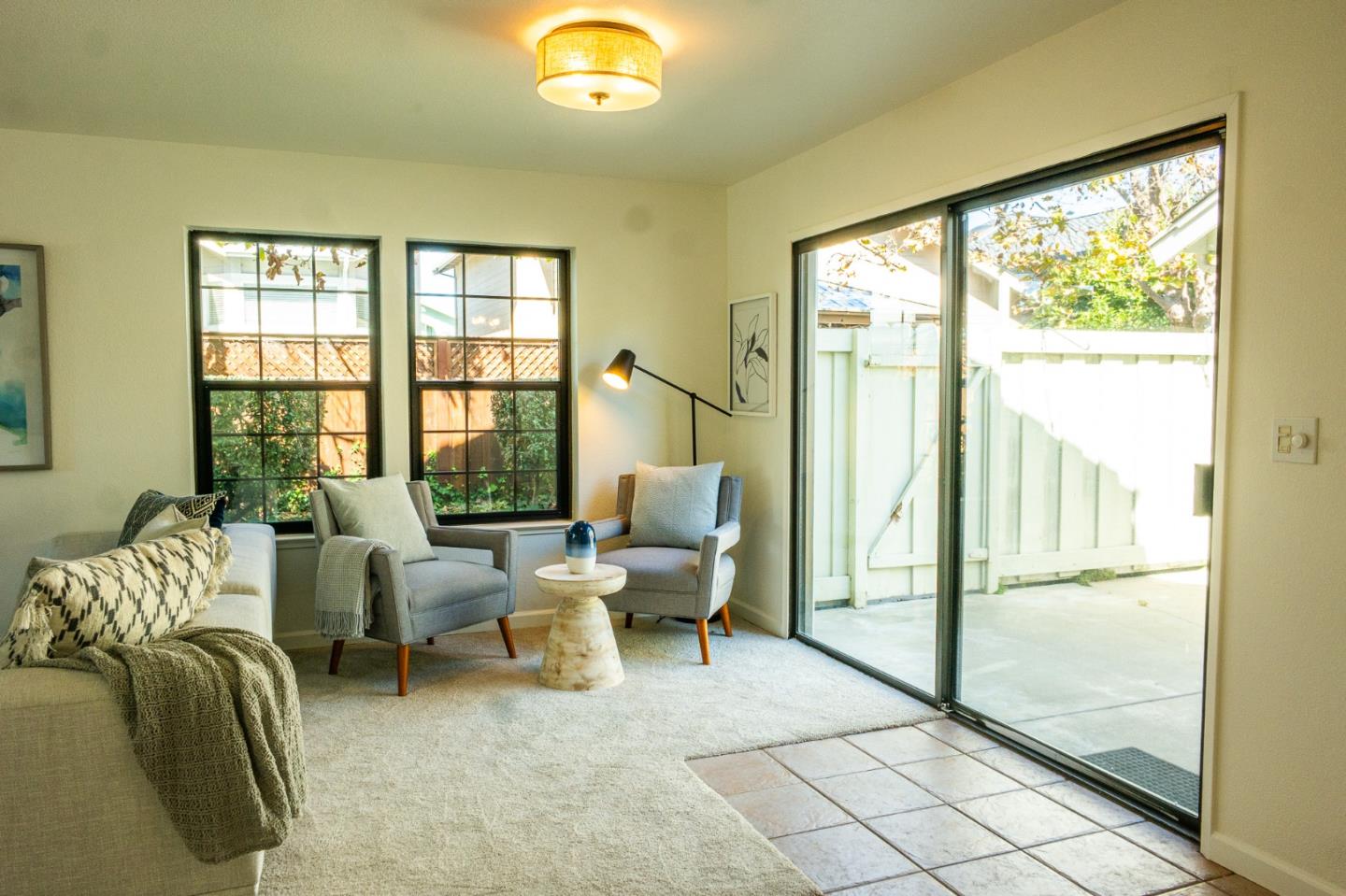 Detail Gallery Image 12 of 39 For 1060 Sunbird Dr, Watsonville,  CA 95076 - 2 Beds | 2/1 Baths