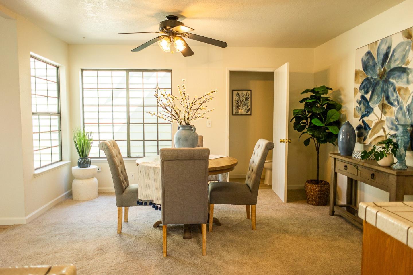 Detail Gallery Image 13 of 39 For 1060 Sunbird Dr, Watsonville,  CA 95076 - 2 Beds | 2/1 Baths