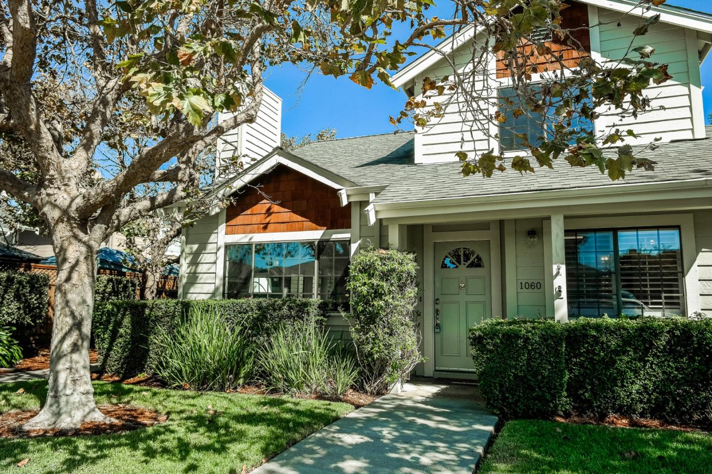 Detail Gallery Image 2 of 39 For 1060 Sunbird Dr, Watsonville,  CA 95076 - 2 Beds | 2/1 Baths