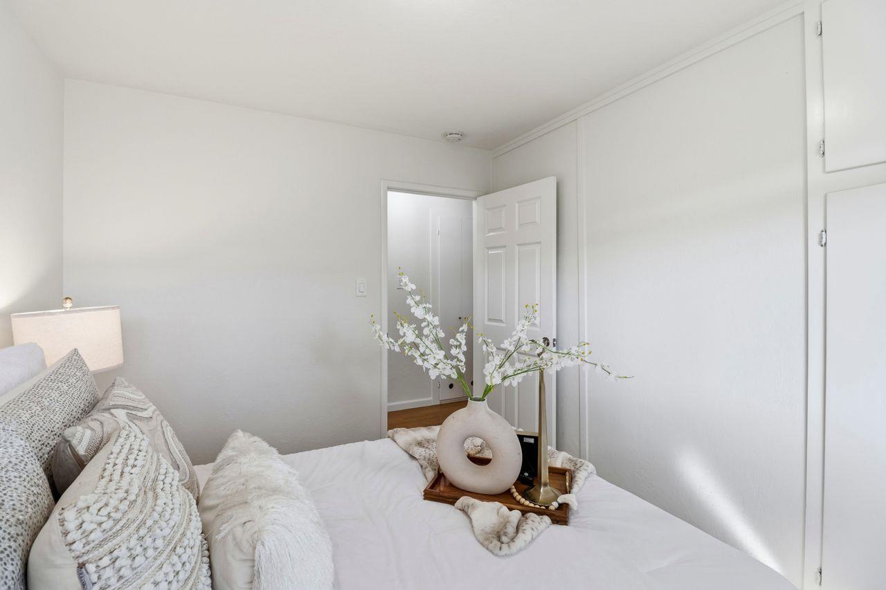 Detail Gallery Image 20 of 35 For 516 Middlesex Rd, Belmont,  CA 94002 - 3 Beds | 1 Baths