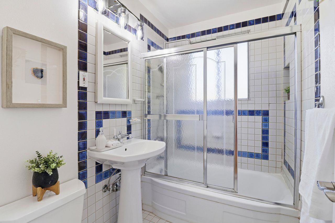 Detail Gallery Image 26 of 35 For 516 Middlesex Rd, Belmont,  CA 94002 - 3 Beds | 1 Baths