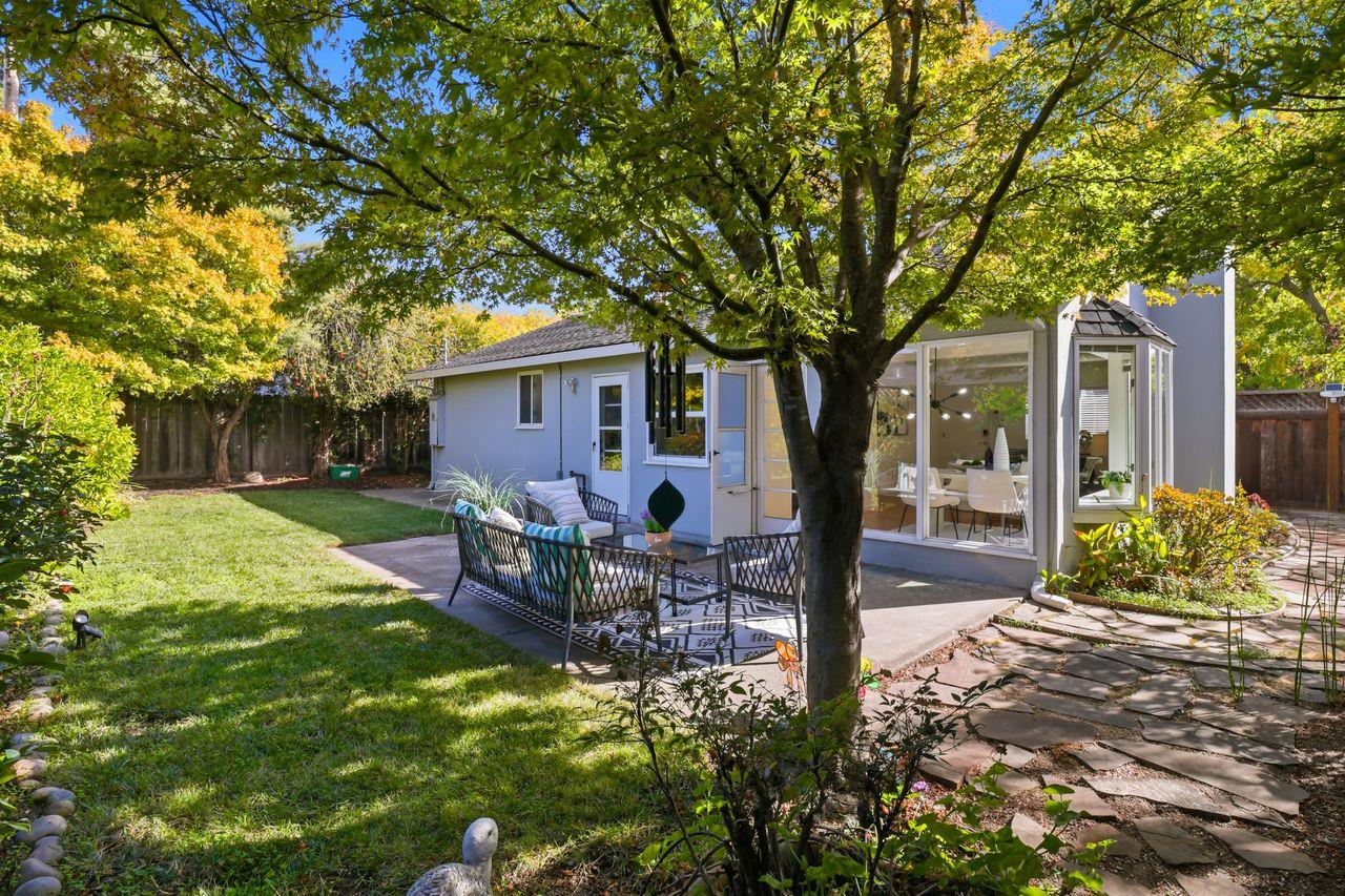 Detail Gallery Image 29 of 35 For 516 Middlesex Rd, Belmont,  CA 94002 - 3 Beds | 1 Baths