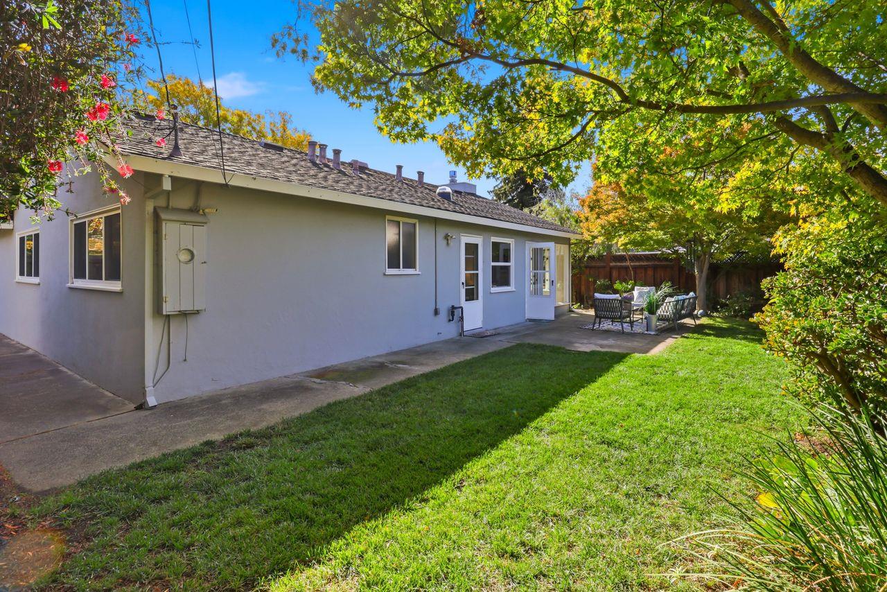 Detail Gallery Image 30 of 35 For 516 Middlesex Rd, Belmont,  CA 94002 - 3 Beds | 1 Baths