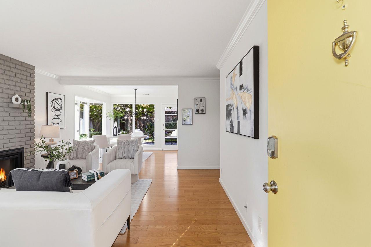 Detail Gallery Image 4 of 35 For 516 Middlesex Rd, Belmont,  CA 94002 - 3 Beds | 1 Baths