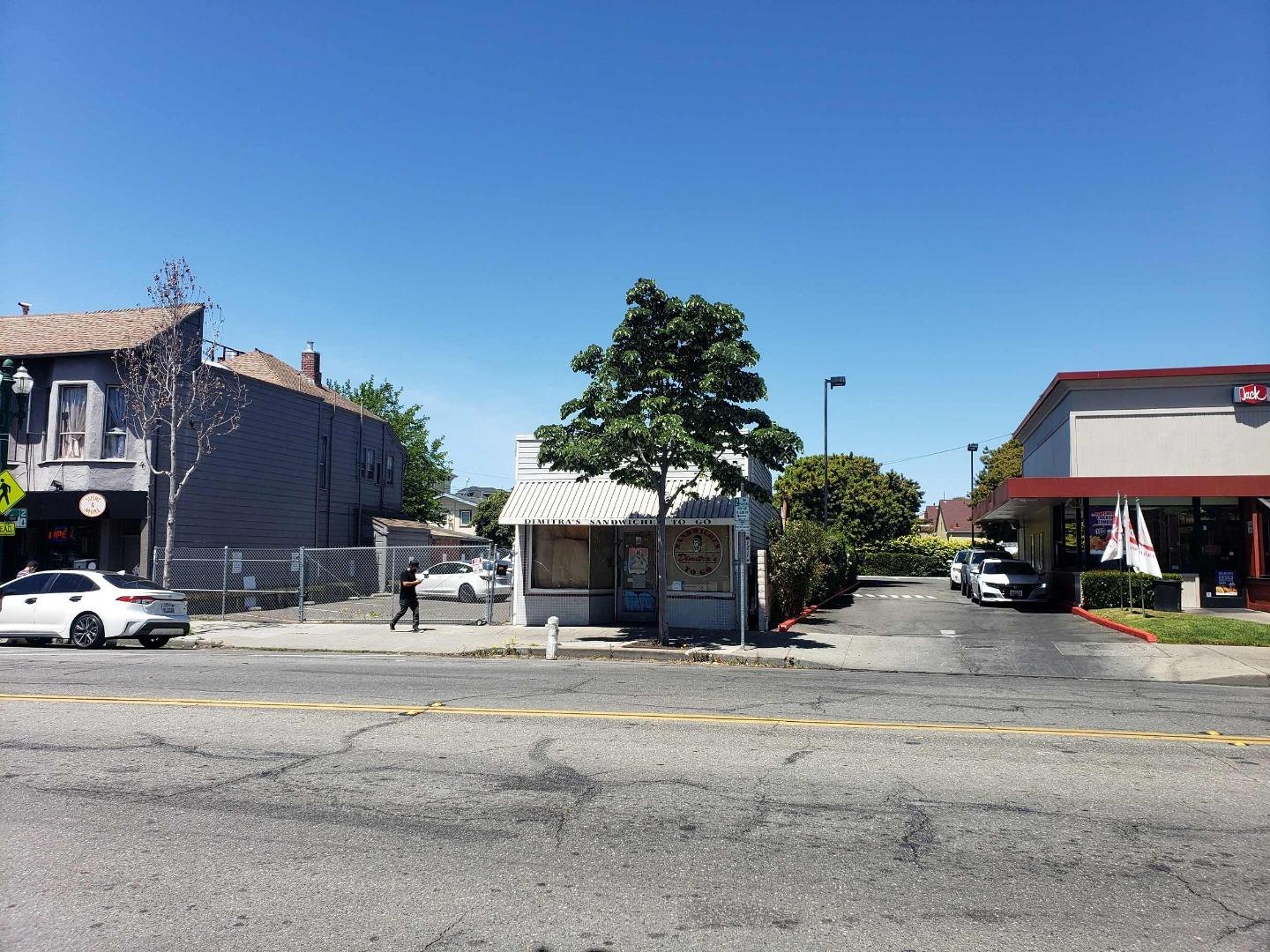 Detail Gallery Image 4 of 7 For 1251 Park St, Alameda,  CA 94501 - – Beds | – Baths