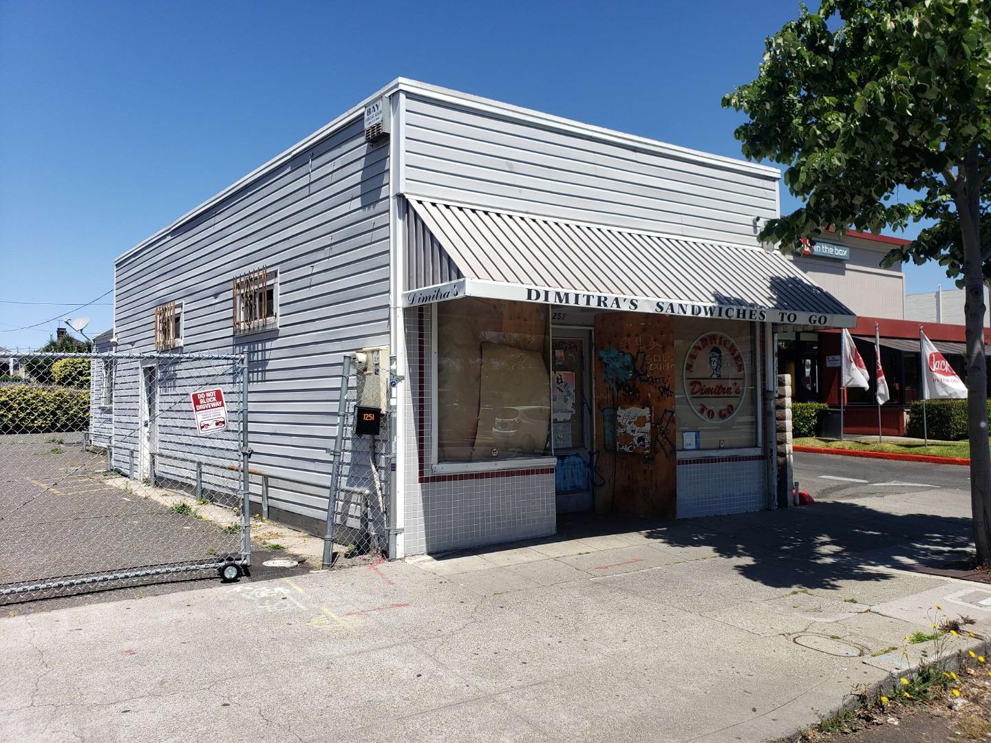 Detail Gallery Image 5 of 7 For 1251 Park St, Alameda,  CA 94501 - – Beds | – Baths