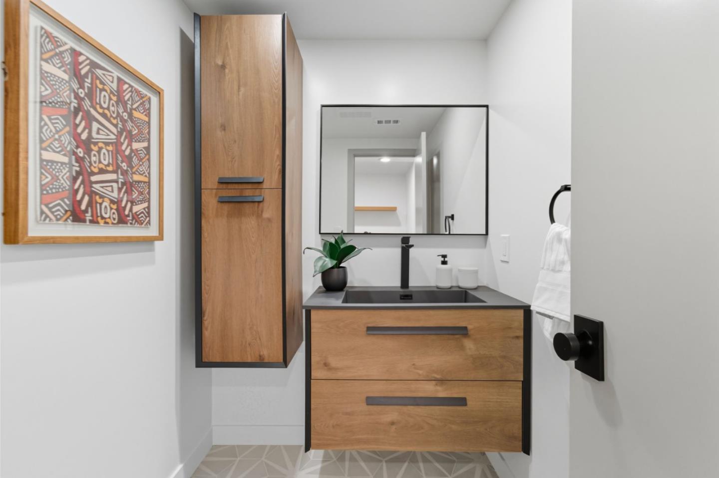 Detail Gallery Image 17 of 36 For 4512 Macbeth Ave, Fremont,  CA 94555 - 4 Beds | 2/1 Baths