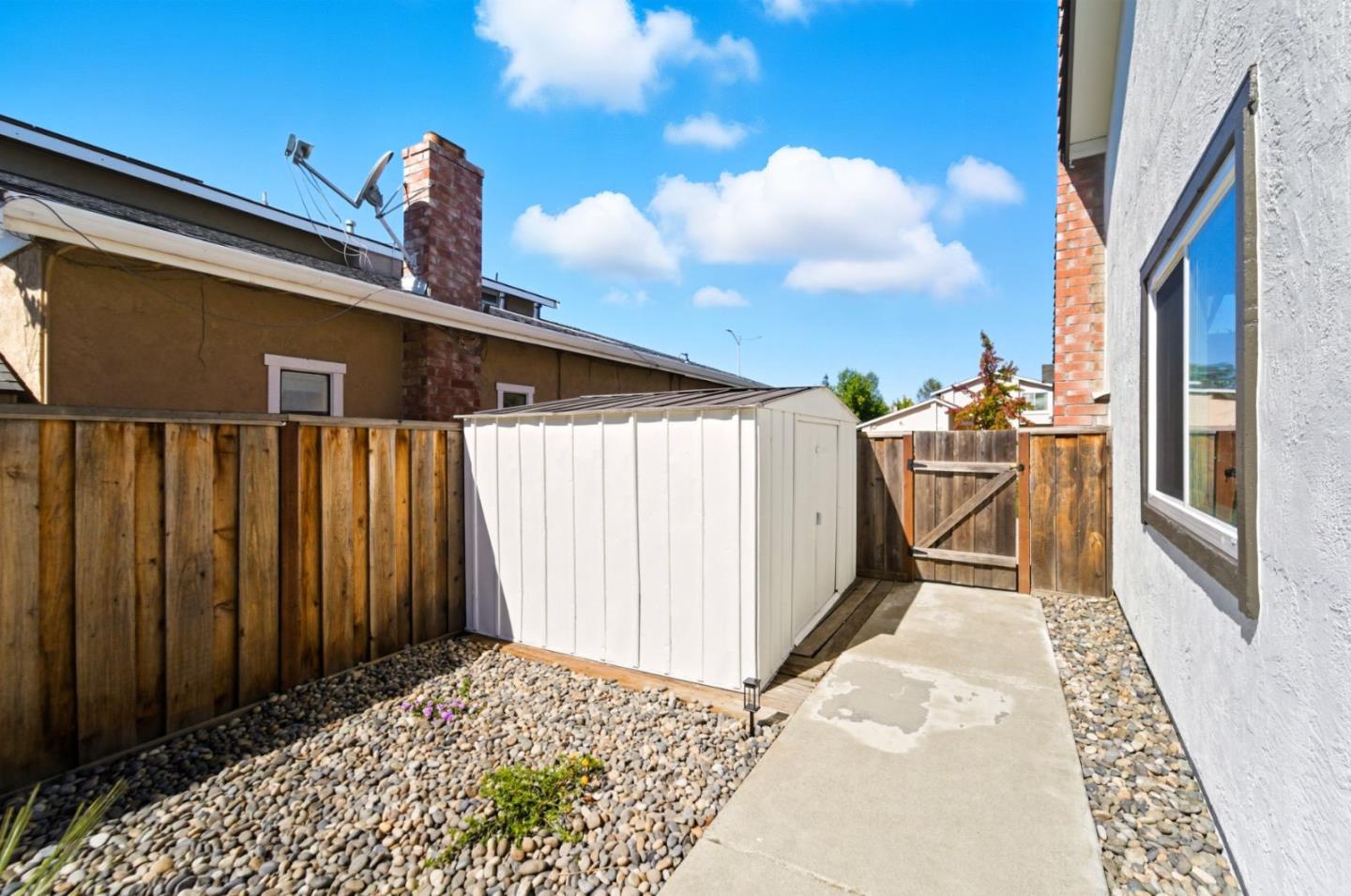 Detail Gallery Image 32 of 36 For 4512 Macbeth Ave, Fremont,  CA 94555 - 4 Beds | 2/1 Baths