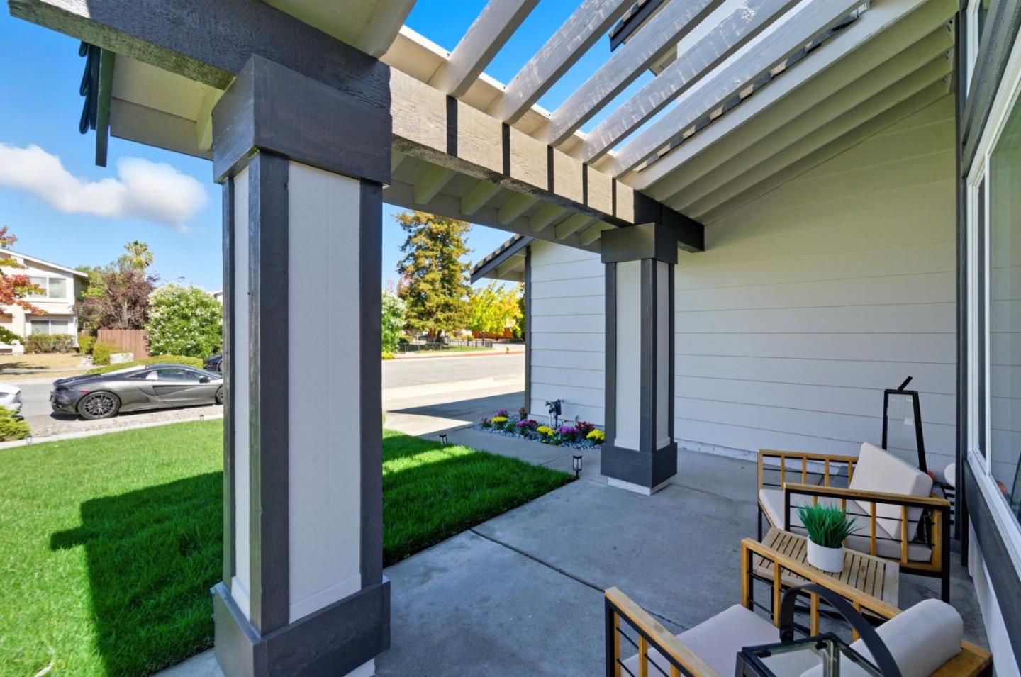 Detail Gallery Image 5 of 36 For 4512 Macbeth Ave, Fremont,  CA 94555 - 4 Beds | 2/1 Baths