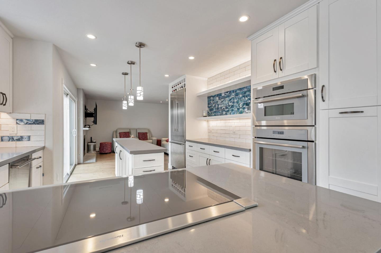 Detail Gallery Image 15 of 61 For 578 Seahorse Ln, Redwood City,  CA 94065 - 4 Beds | 2/1 Baths