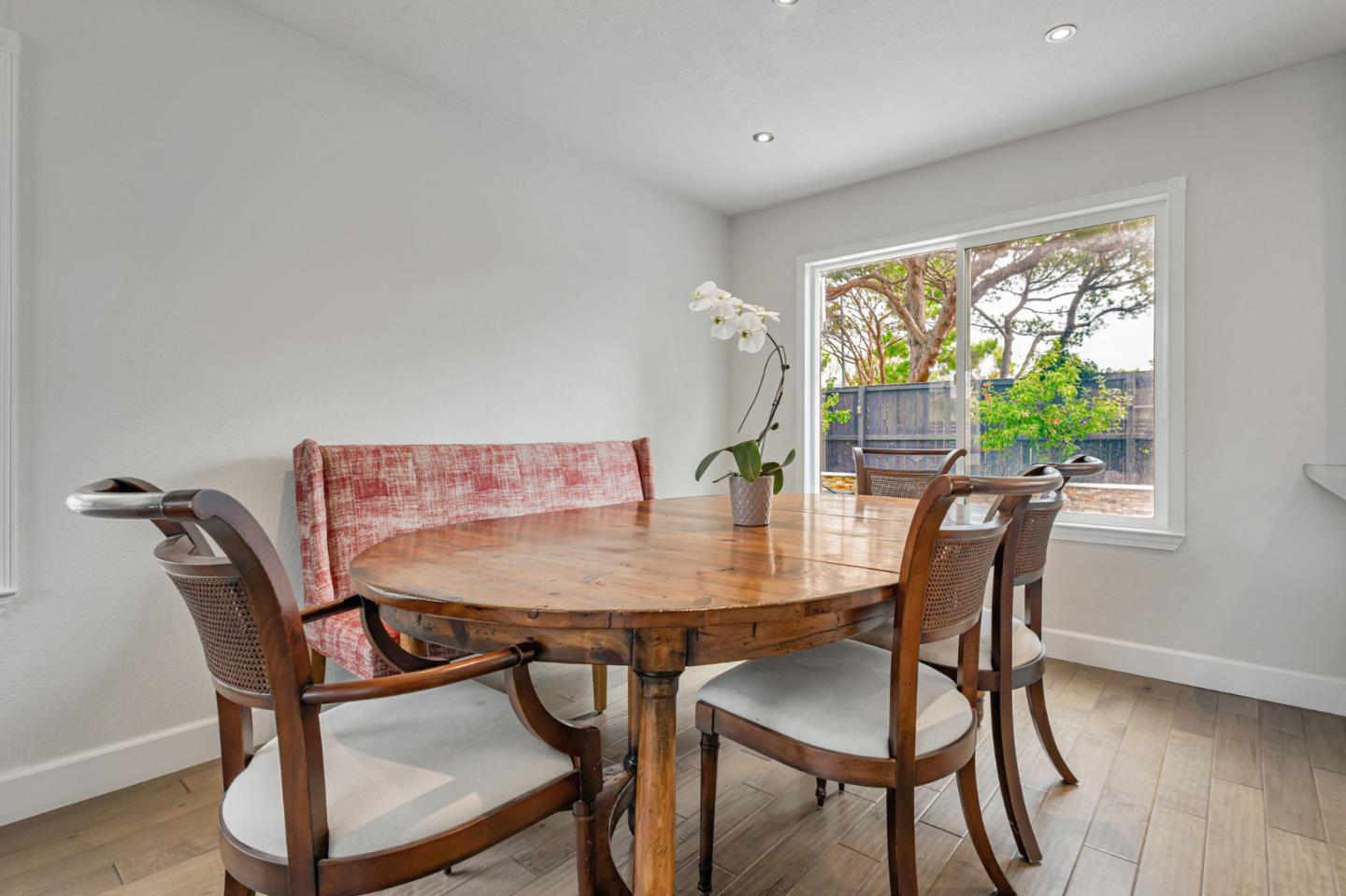 Detail Gallery Image 16 of 61 For 578 Seahorse Ln, Redwood City,  CA 94065 - 4 Beds | 2/1 Baths