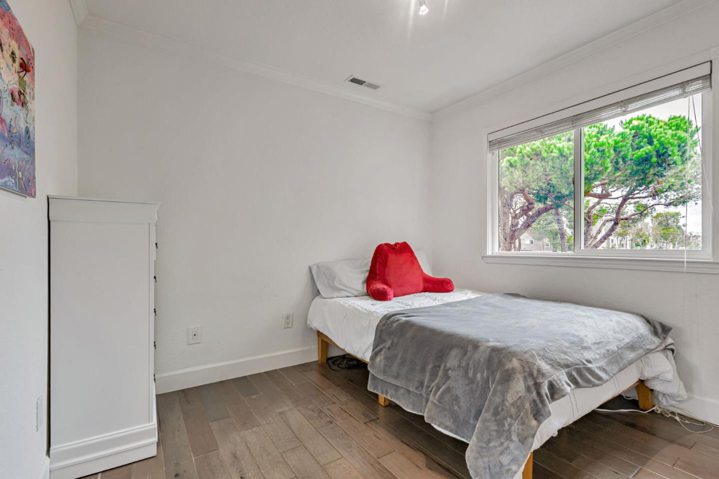 Detail Gallery Image 22 of 61 For 578 Seahorse Ln, Redwood City,  CA 94065 - 4 Beds | 2/1 Baths