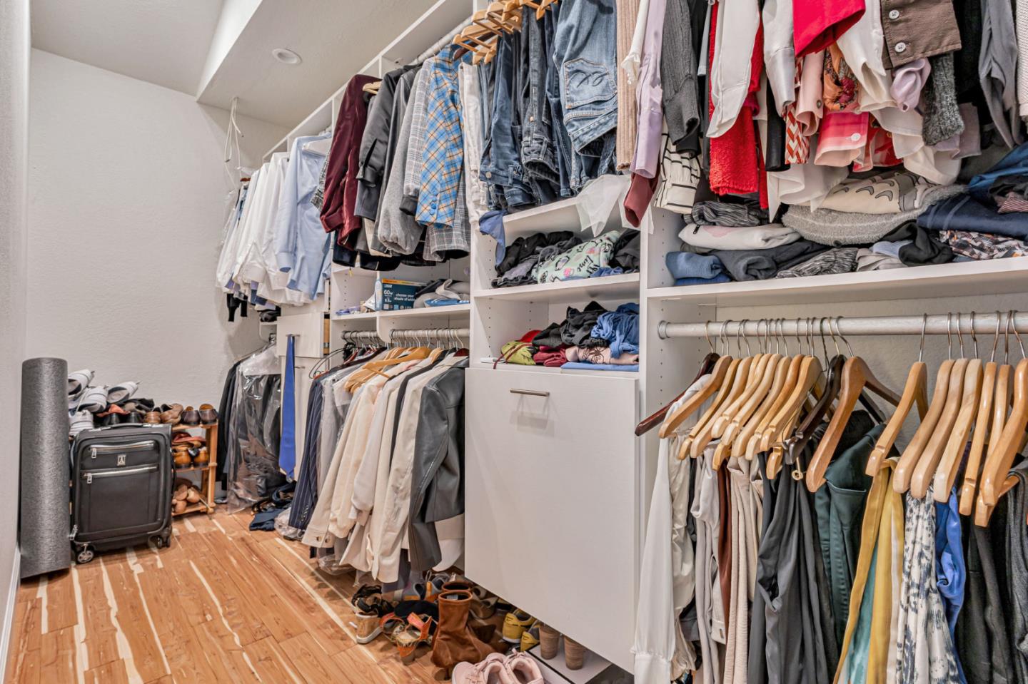 Detail Gallery Image 28 of 61 For 578 Seahorse Ln, Redwood City,  CA 94065 - 4 Beds | 2/1 Baths