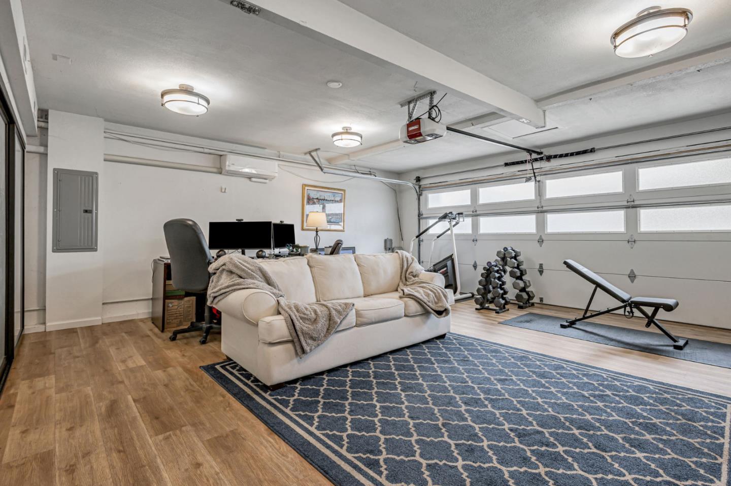 Detail Gallery Image 32 of 61 For 578 Seahorse Ln, Redwood City,  CA 94065 - 4 Beds | 2/1 Baths