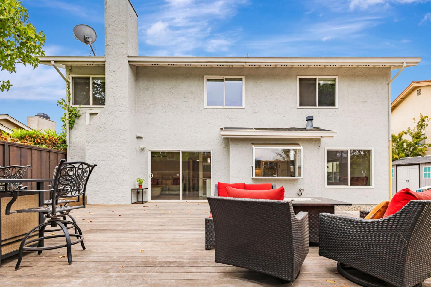 Detail Gallery Image 34 of 61 For 578 Seahorse Ln, Redwood City,  CA 94065 - 4 Beds | 2/1 Baths