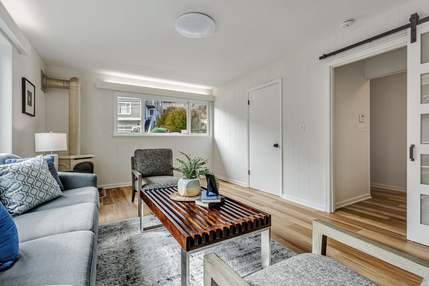 Detail Gallery Image 14 of 68 For 239 San Pedro Ave, Pacifica,  CA 94044 - 4 Beds | 2/1 Baths