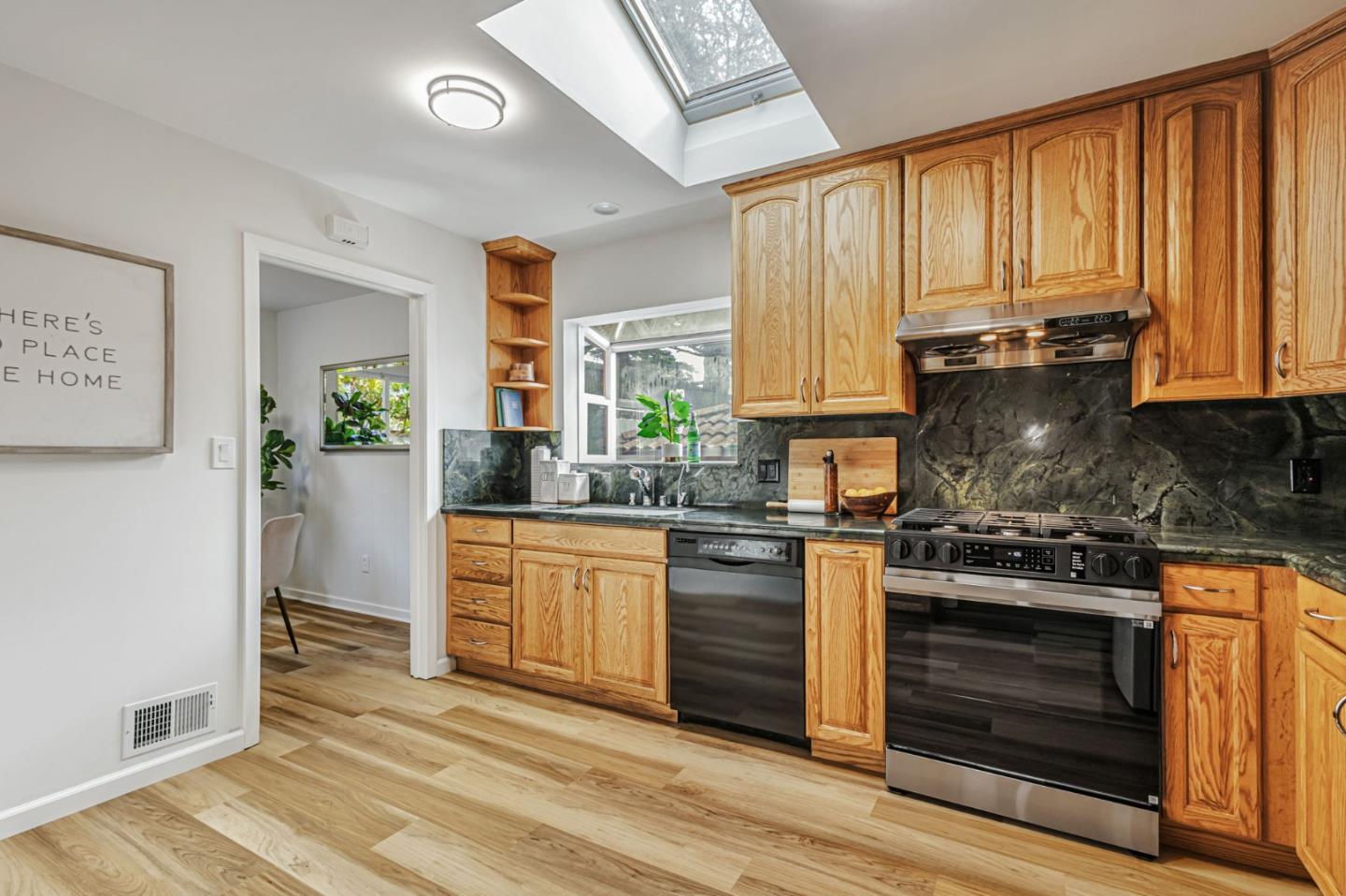 Detail Gallery Image 22 of 68 For 239 San Pedro Ave, Pacifica,  CA 94044 - 4 Beds | 2/1 Baths