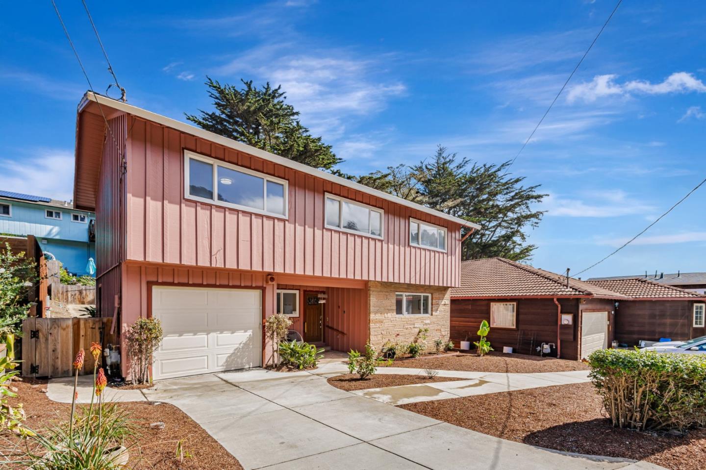 Detail Gallery Image 7 of 68 For 239 San Pedro Ave, Pacifica,  CA 94044 - 4 Beds | 2/1 Baths