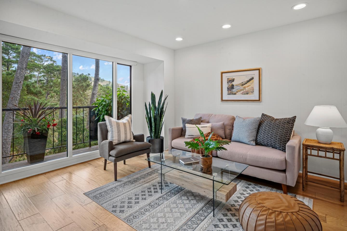 Detail Gallery Image 12 of 51 For 238 Del Mesa Carmel, Carmel,  CA 93923 - 2 Beds | 2 Baths