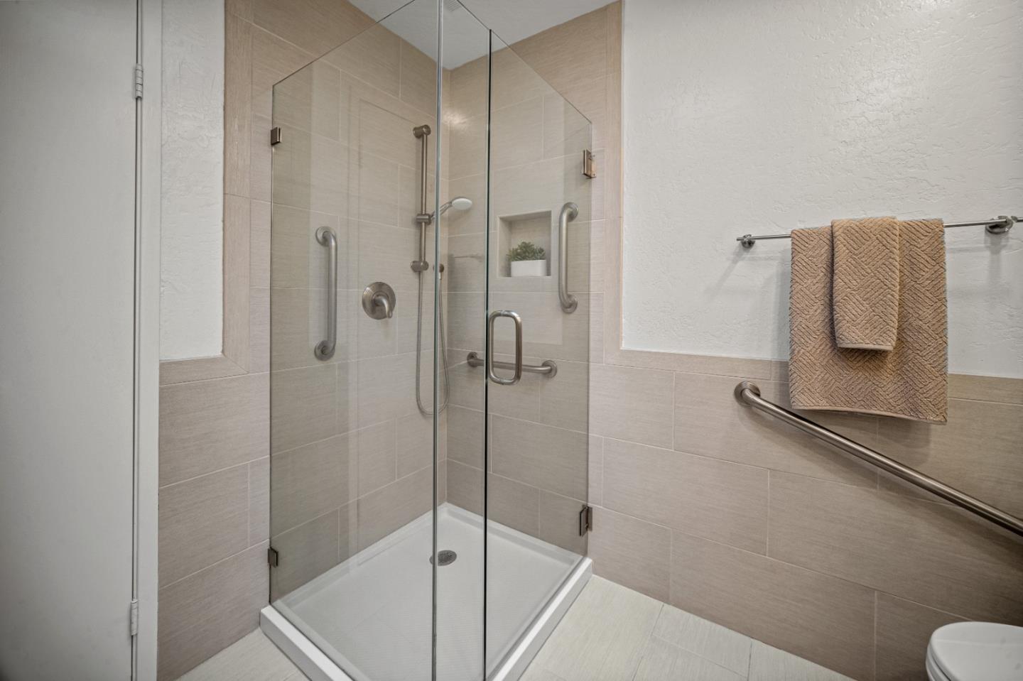 Detail Gallery Image 23 of 51 For 238 Del Mesa Carmel, Carmel,  CA 93923 - 2 Beds | 2 Baths